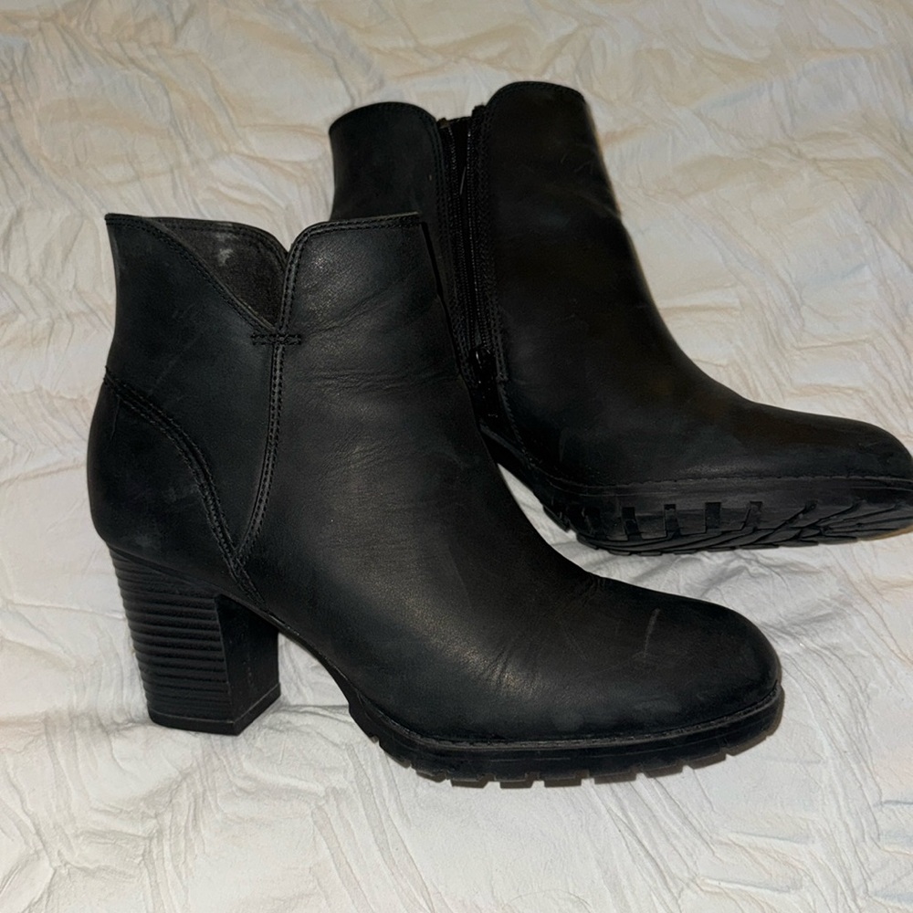 Clark’s ankle boots